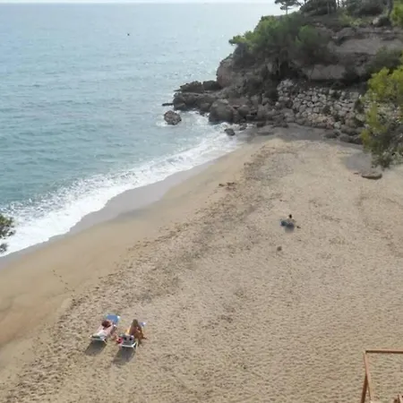 Preciosa Casa Con Piscina Al Lado De La Playa
